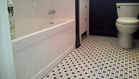 Elegant makeover of a 4 pc bathroom